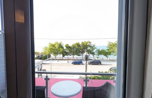 Kamena Vourla Casa | 203 | Okeania Double Room 1st Floor