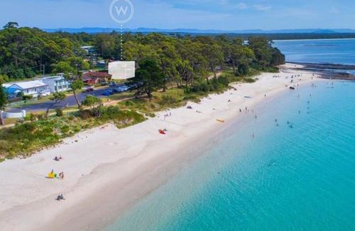 Huskisson Casa | 204 on the Beach by Experience Jervis Bay