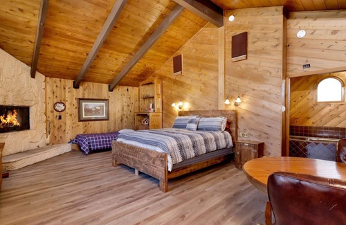 Big Bear Lake Chalet De Esquí | 2042-swiss Haus 6 Bedroom Home by Redawning