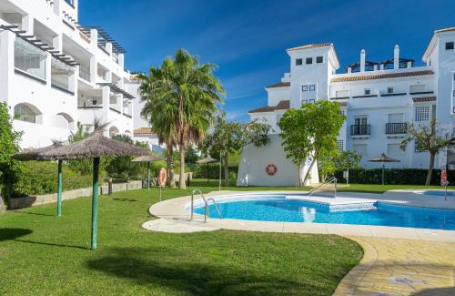 San Luis de Sabinillas Apartamento | 2044-Groundfloor with huge terrace and pools