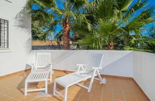 San Luis de Sabinillas Apartamento | 2044-Groundfloor with huge terrace and pools