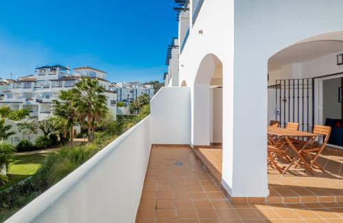 San Luis de Sabinillas Apartamento | 2044-Groundfloor with huge terrace and pools