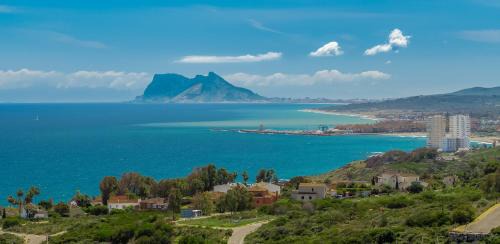 Manilva Apartamento | 2055-Superb 2bedrooms apt, Gibraltar and sea view