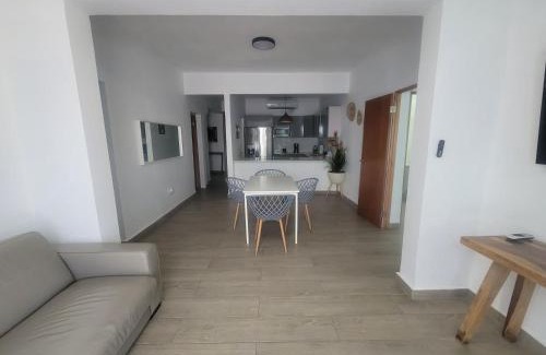 Ocean Park Casa | 2058 España by Stay with Bear