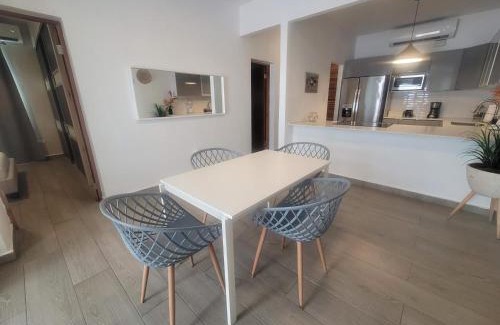 Ocean Park Casa | 2058 España by Stay with Bear