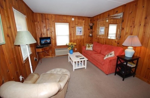 South Rehoboth Apartamento | 207B Laurel St - One Bedroom Apartment, Sleeps 4