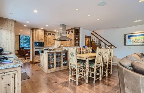 Highland Meadows Casa | 2095 Vermont Rd., West Vail Home -Hot Tub on Deck, Chef`s Kitchen, and Great Views!