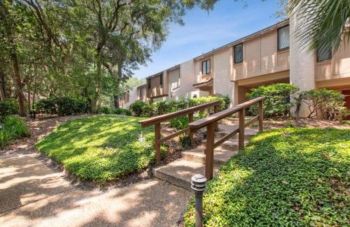 Fernandina Beach Casa | 2098 Beach Wood