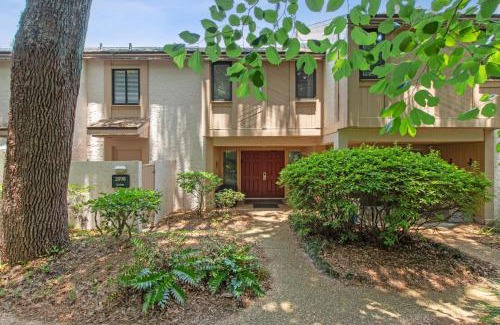 Fernandina Beach Casa | 2098 Beach Wood