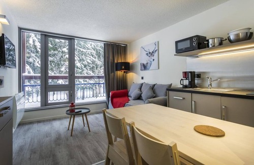 Arc-1800 Apartamento | 20m from resort center, 1st floor, balcony, tv, 25m², Les Arcs
