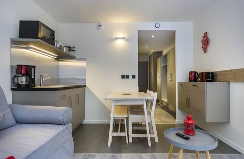 Arc-1800 Apartamento | 20m from resort center, 1st floor, balcony, tv, 25m², Les Arcs