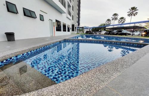Taman Rapat Damai Casa | 20p Ipoh, Semi D, shared pool