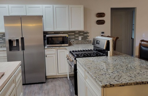 Rye Casa | 21 Acre Paradise-sleeps 11 in wooded wonderland