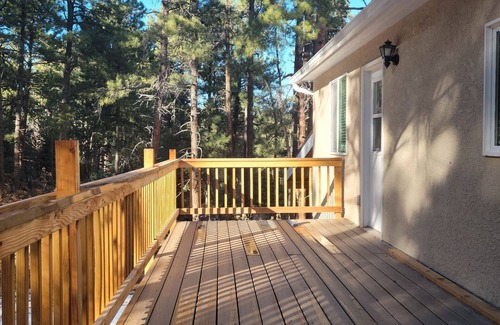 Rye Casa | 21 Acre Paradise-sleeps 11 in wooded wonderland