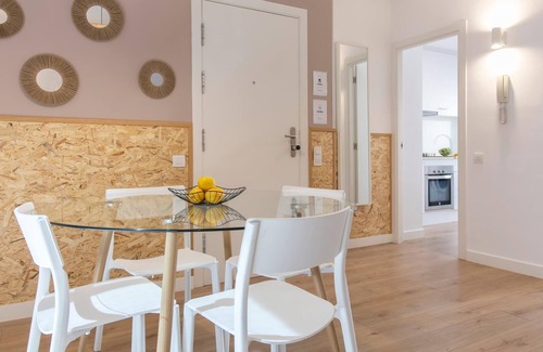 Gracia Apartamento | 21 Luminoso y acogedor Apto. con balcón en Gracia