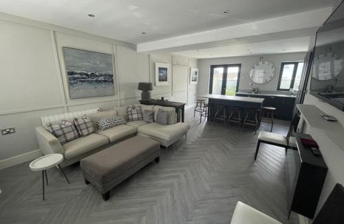 Shanavooneen Casa | 21 Victoria, Kilkee