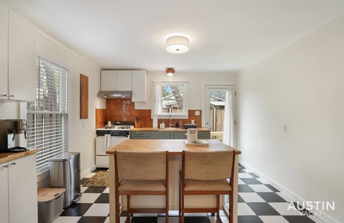 Holly Casa | 2109 Haskell #B xxxx