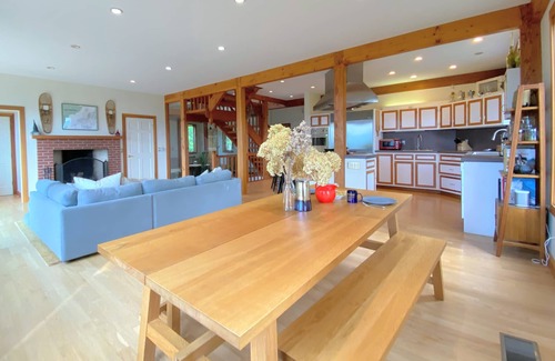 Bethlehem Casa | 212 Stunning home with breathtaking views, outdoor cedar sauna, great location! Skiing!
