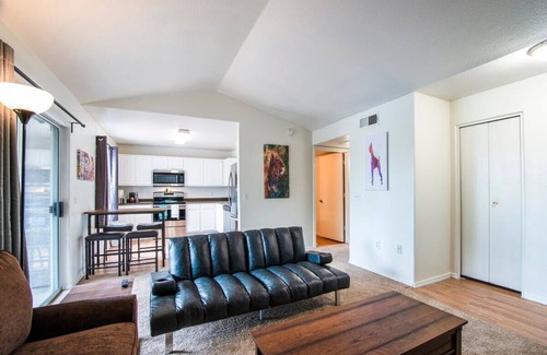 Coolidge Apartamento | 213- 2BR Apartment in Coolidge, AZ w heated pool, gym