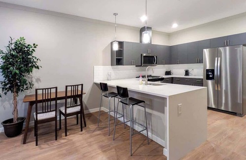 Dunellen Apartamento | 213 Brand New 3 Bedroom, 2 Bath, 1 Full Kit, 1 Liv