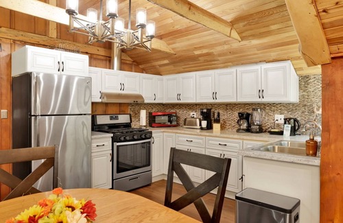 Big Bear Lake Chalet De Esquí | 2131-eureka Escape 2 Bedroom Chalet by Redawning
