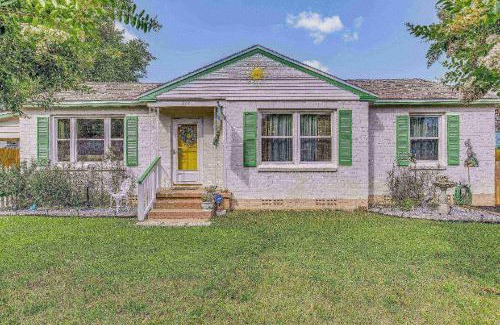 Navy Point Casa | 214 Payne Rd