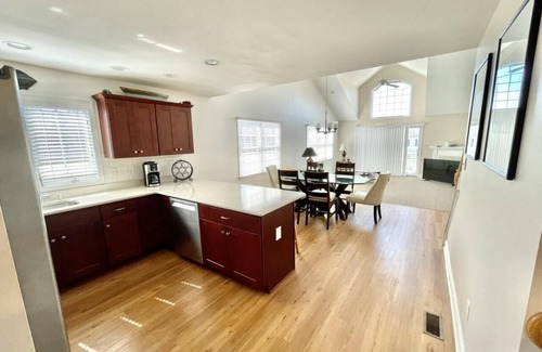 Sea Isle City Casa | 215 47th St Quiet Street Next To All The Bars and Restaurants