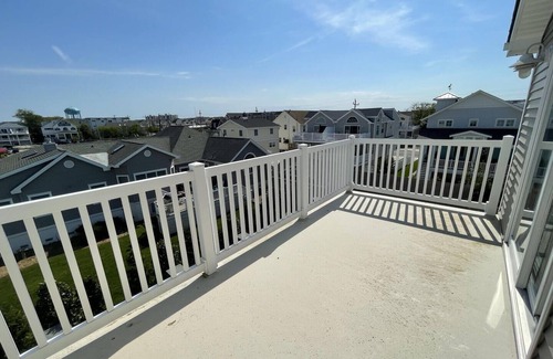 Sea Isle City Casa | 215 47th St Quiet Street Next To All The Bars and Restaurants
