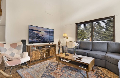 Whispering Forest Chalet De Esquí | 2169-whispering Forest Chalet 4 Bedroom Chalet by RedAwning