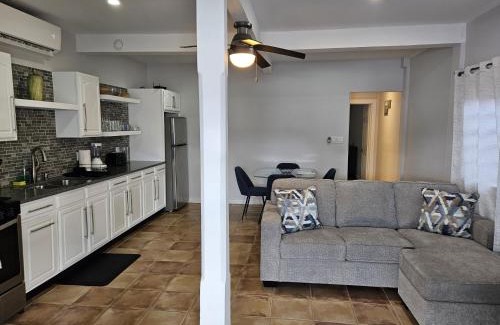 Jolly Harbour Apartamento | 216A Lower Level, Deluxe 1 Bedroom