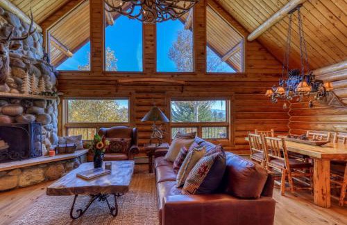 Pagosa Springs Casa | 218 Buttress Ave