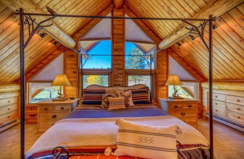 Pagosa Springs Casa | 218 Buttress Ave