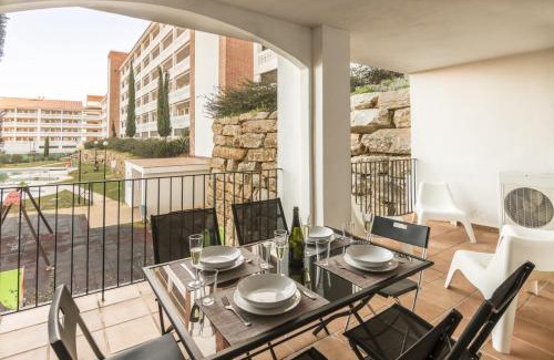 Puerto de la Duquesa Apartamento | 2187-Lovely 2bedrooms with pool and playground