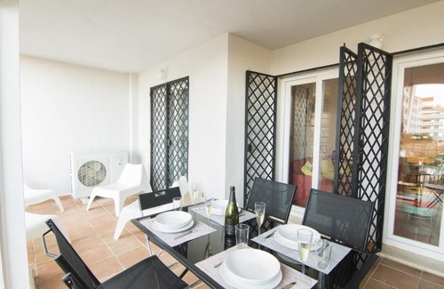 Puerto de la Duquesa Apartamento | 2187-Lovely 2bedrooms with pool and playground