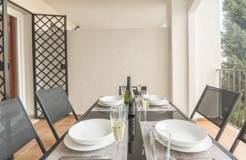 Puerto de la Duquesa Apartamento | 2187-Lovely 2bedrooms with pool and playground