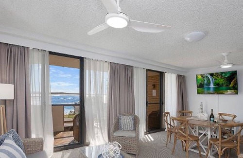 Mid North Coast Waterfront Apartamento | 21st Century 7, TOP NOTCH
