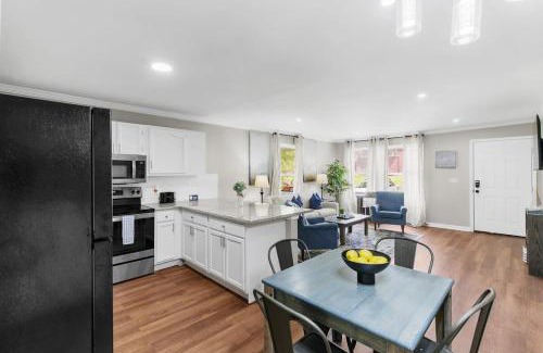 Birmingham Casa | 21st Street Evergreen Charm