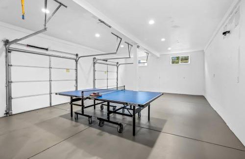 Ridgefield Casa | 22 Acres Home with hot tub minutes from Ilana Casino