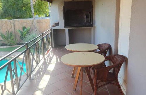Eikenbosch Hotel | 22 Clyde Street Oakdale