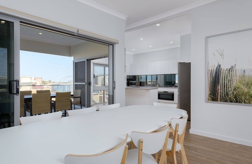 Exmouth Casa | 22 Cooyou Close - Perfect Little Get Away