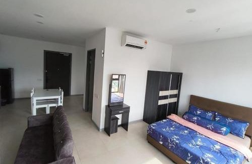 Downtown George Town Apartamento | 22 Macalisterz 2025 Georgetown Premium 顶楼无边泳池