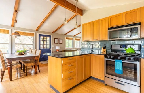 Midpines Casa | 22 Miles to Yosemite - Hot Tub, Hammocks, Fire Pit, Six Private Acres