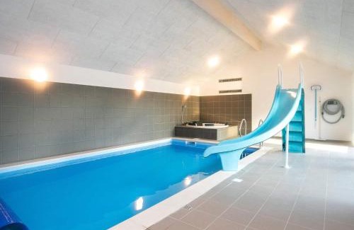 Bratten Strand Casa | 22 person holiday home in Jerup