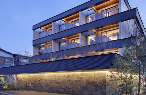 Minami Apartamento | 22 Pieces