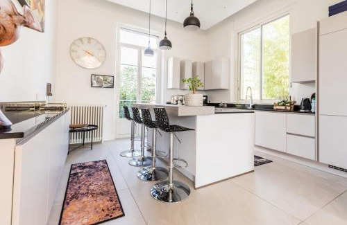 Carnot Villa | 220m2 - Pool villa, 4 bedrooms, hot tub