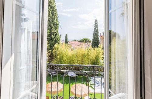Carnot Villa | 220m2 - Pool villa, 4 bedrooms, hot tub