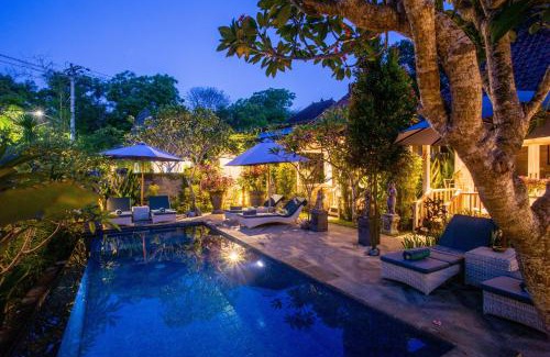 Mushroom Bay Complejo | 221 Garden Cottages