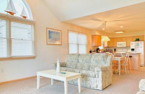 Townsend's Inlet Condominio | 222 79th Street East