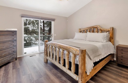 Castle Glen Estates Cabina | 2220-castle Glen Gem 3 Bedroom Home by Redawning