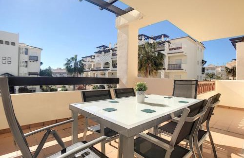 San Luis de Sabinillas Apartamento | 2239-Lovely 2 bedrooms with pool and paddle court